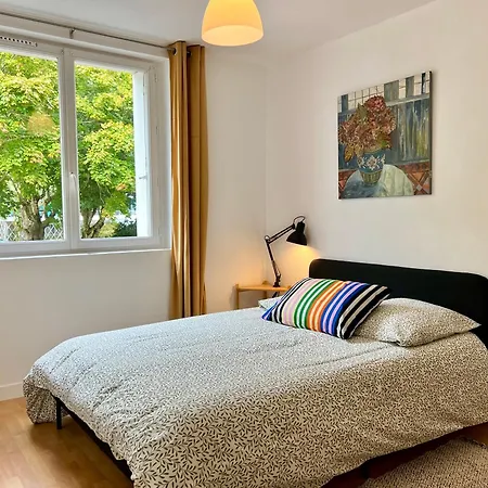 Proche Base Navale Et Siam * Brest